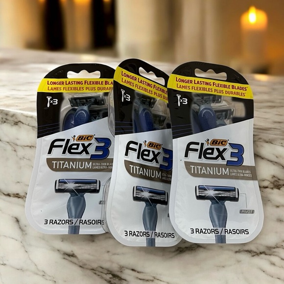 3x lot Mens BIC Flex3 Titanium Pivot Disposable Razors - Picture 1 of 3